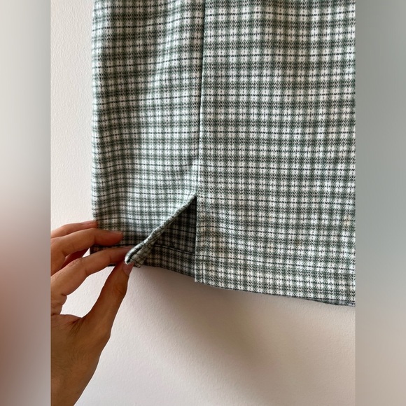 Brandy Melville Plaid Mini CARA skirt - Green and White - Picture 6 of 12